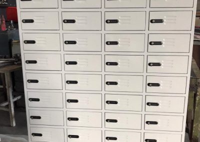40 Comparments Ipad and Phone Locker