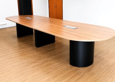 16 Pax Meeting Table