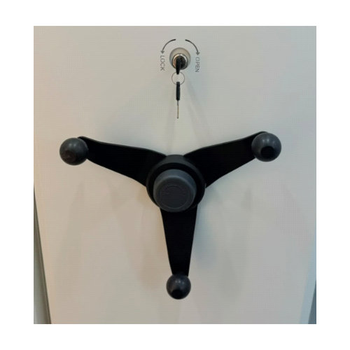 ROLLER HANDLE WITH LOCK SYSTEM